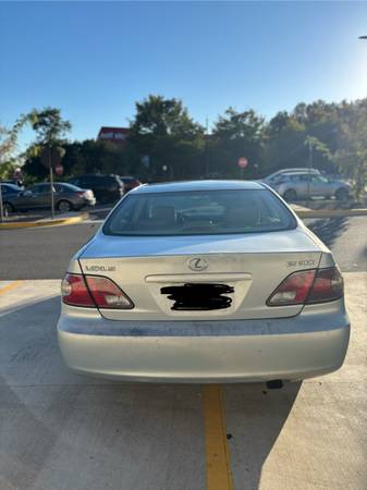 2002 Lexus ES 300 Base 4dr Sedan Automatic — photo 5