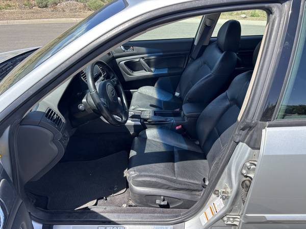 2005 Subaru Outback 2.5 XT Limited — photo 8