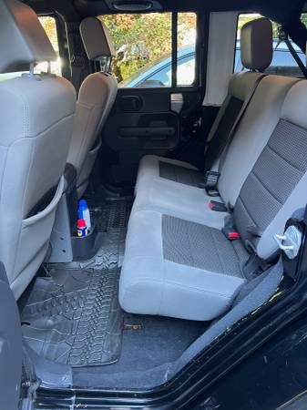 2010 Jeep Wrangler Sahara — photo 7