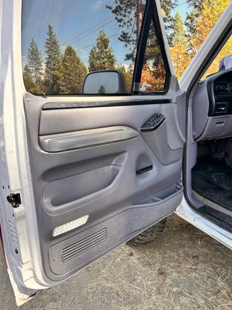 1994 Ford F 250 XL 2dr Standard Cab LB — photo 7