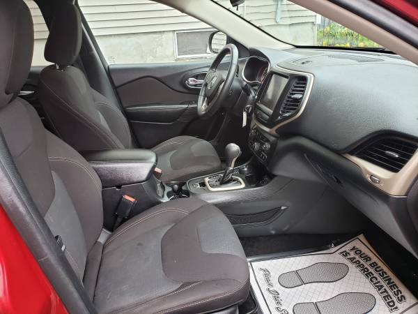 2016 Jeep Cherokee Sport 4dr 4x4 Automatic — photo 9