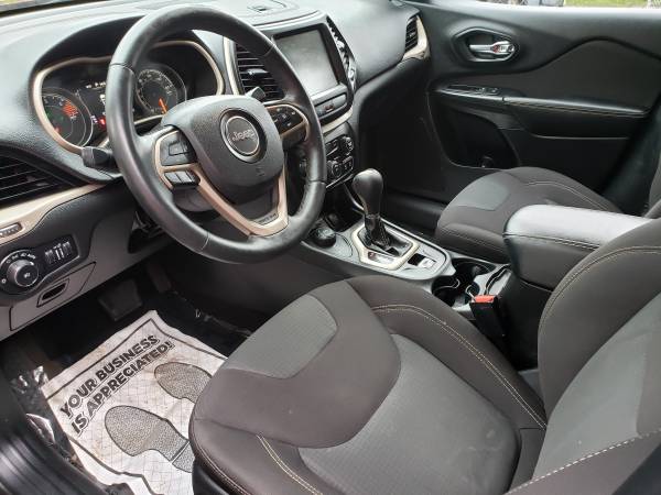 2016 Jeep Cherokee Sport 4dr 4x4 Automatic — photo 7