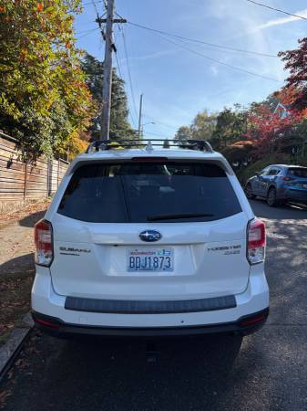 2017 Subaru Forester 2.5i Premium — photo 3