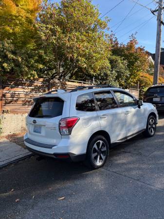 2017 Subaru Forester 2.5i Premium — photo 2