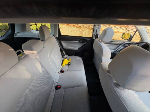 2017 Subaru Forester 2.5i Premium — photo 8