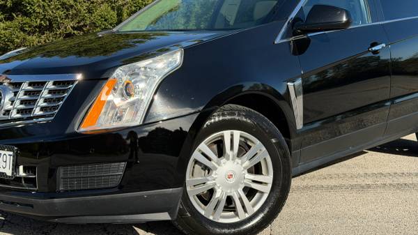 2015 Cadillac SRX Base — photo 2