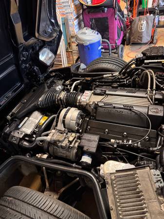 1994 Chevrolet Corvette ZR1 2dr Hatchback — photo 5