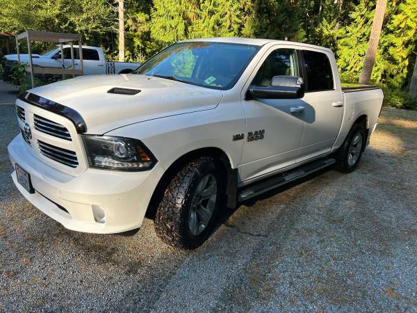 2014 RAM Sport — photo 1