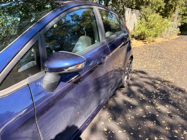 2016 Ford Fiesta SE — photo 4