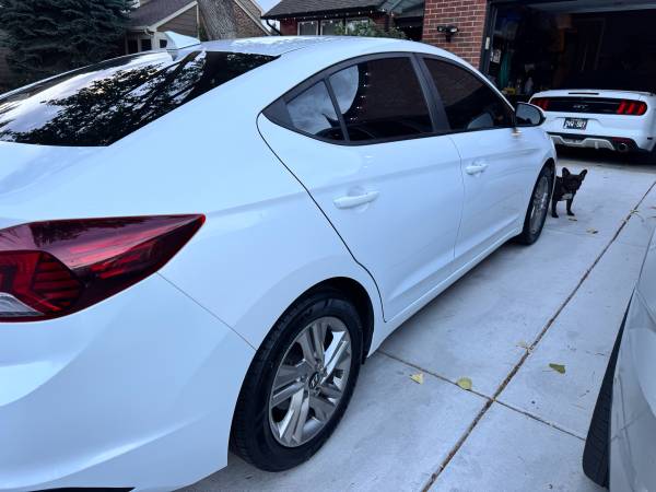 2019 Hyundai Elantra SEL 4dr Sedan Automatic — photo 6