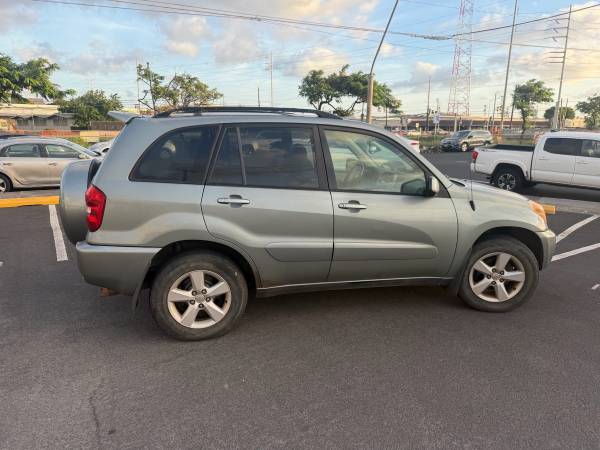 2004 Toyota Rav4 Base All-wheel Drive Manual — photo 6