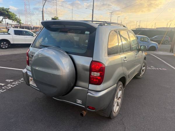 2004 Toyota Rav4 Base All-wheel Drive Manual — photo 5