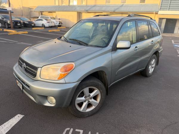 2004 Toyota Rav4 Base All-wheel Drive Manual — photo 1