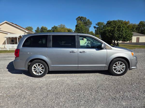 2019 Dodge Grand Caravan SXT Front-wheel Drive Passenger Van Automatic — photo 5