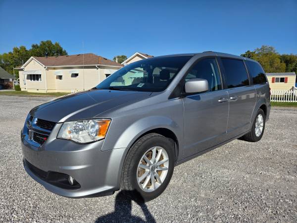 2019 Dodge Grand Caravan SXT Front-wheel Drive Passenger Van Automatic — photo 2
