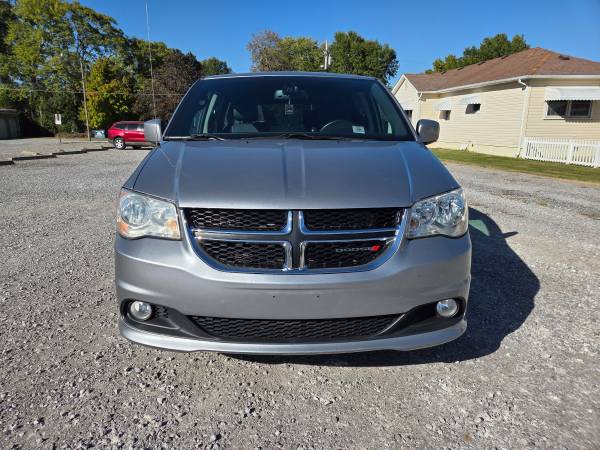 2019 Dodge Grand Caravan SXT Front-wheel Drive Passenger Van Automatic — photo 3