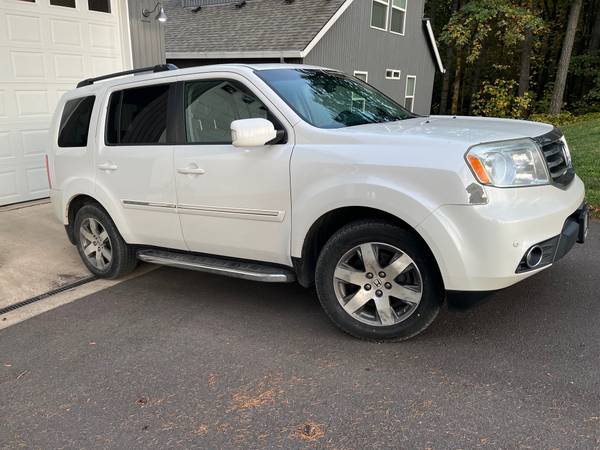 2013 Honda Pilot Touring 4dr Front-wheel Drive Automatic — photo 1