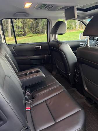 2013 Honda Pilot Touring 4dr Front-wheel Drive Automatic — photo 5