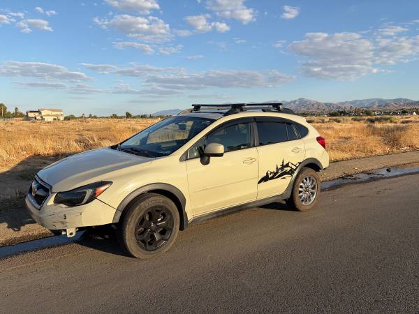 2014 Subaru XV Crosstrek 2.0i Premium 4dr All-wheel Drive CVT — photo 1