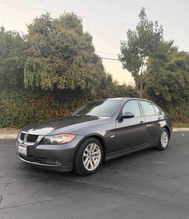 2006 BMW 325i — photo 3