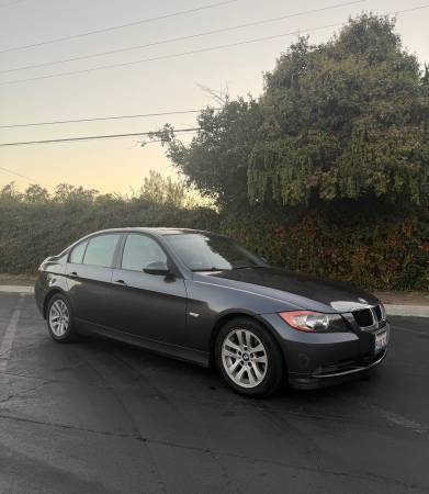 2006 BMW 325i — photo 2