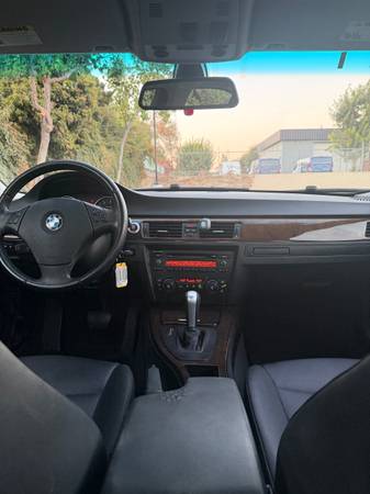 2006 BMW 325i — photo 8