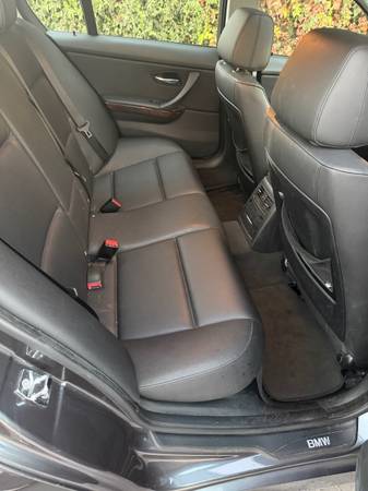 2006 BMW 325i — photo 9
