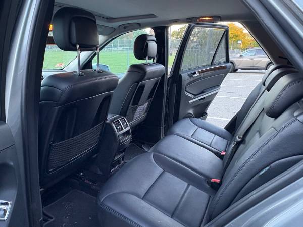 2011 Mercedes-Benz M-Class Base ML 350 — photo 6