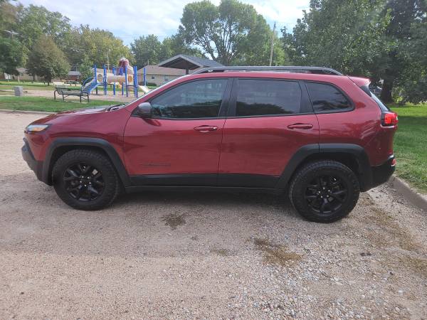 2014 Jeep Cherokee Trailhawk — photo 6