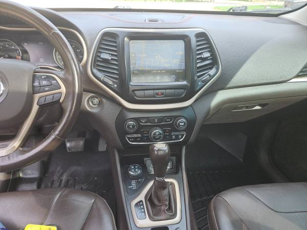2014 Jeep Cherokee Trailhawk — photo 8