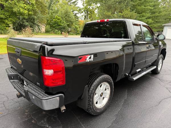 2012 Chevrolet Silverado 1500 LTZ — photo 2