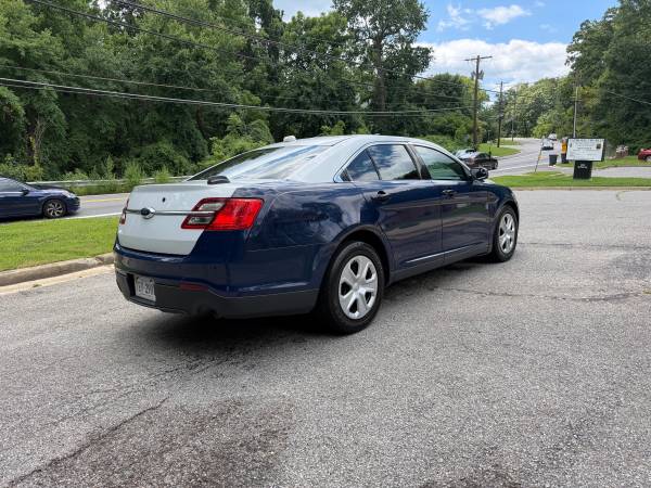 2013 Ford Taurus SHO 4dr All-wheel Drive Sedan Automatic — photo 5