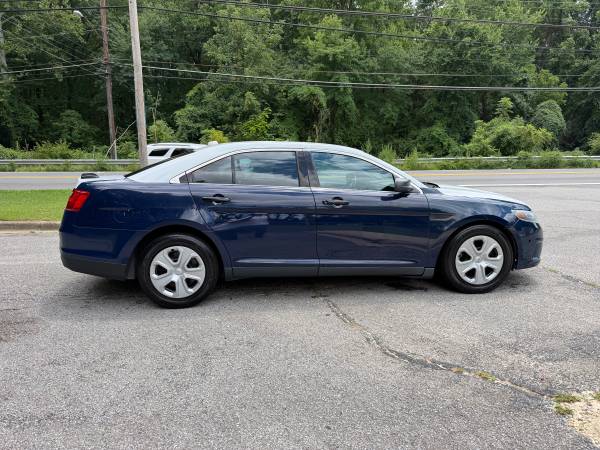 2013 Ford Taurus SHO 4dr All-wheel Drive Sedan Automatic — photo 6