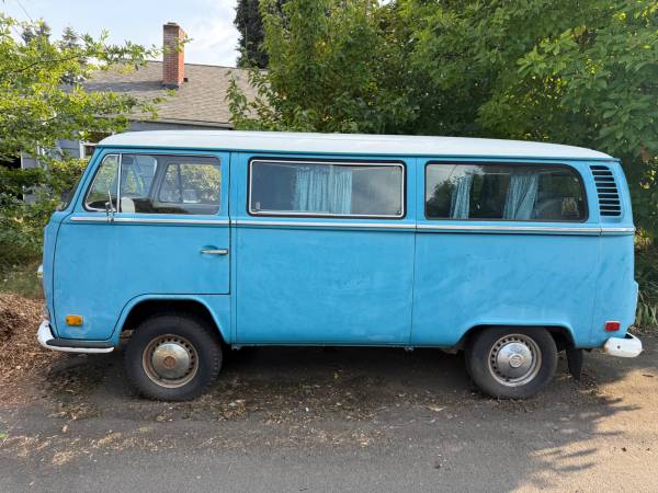 1972 Volkswagen Bus — photo 6