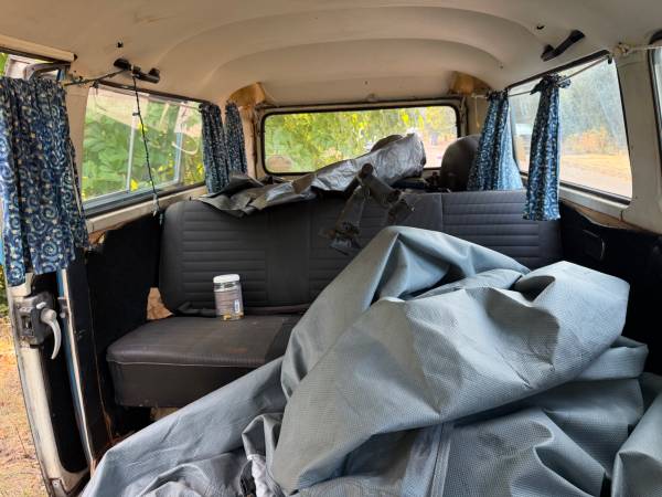 1972 Volkswagen Bus — photo 10