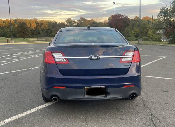 2016 Ford Sedan Police Interceptor Base All-wheel Drive Automatic — photo 4