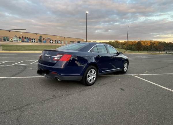 2016 Ford Sedan Police Interceptor Base All-wheel Drive Automatic — photo 5
