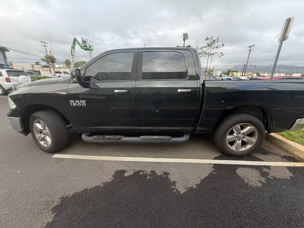 2016 RAM 1500 SLT 4x4 Quad Cab 140 in. WB Automatic — photo 7
