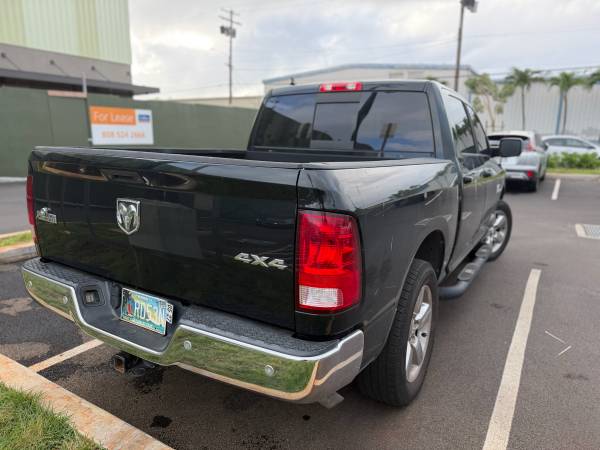 2016 RAM 1500 SLT 4x4 Quad Cab 140 in. WB Automatic — photo 4