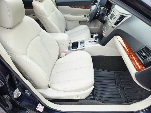 2012 Subaru Outback 3.6R Limited 4dr All-wheel Drive Automatic — photo 10