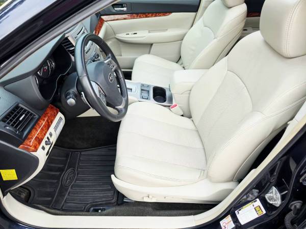 2012 Subaru Outback 3.6R Limited 4dr All-wheel Drive Automatic — photo 8