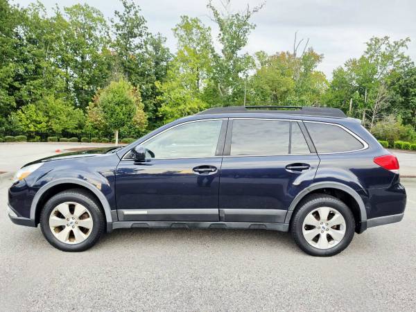 2012 Subaru Outback 3.6R Limited 4dr All-wheel Drive Automatic — photo 2