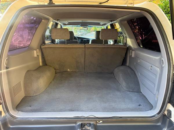 2000 Toyota 4runner SR5 V6 4dr 4x2 Automatic — photo 8