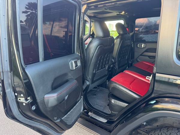 2023 Jeep Wrangler Rubicon — photo 12