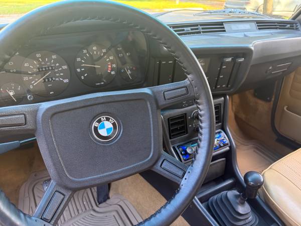 1979 BMW 320i — photo 9