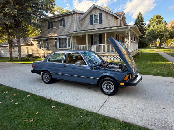 1979 BMW 320i — photo 2