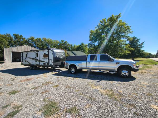 2010 Ford E 350 Super Duty XL Wagon Automatic — photo 1