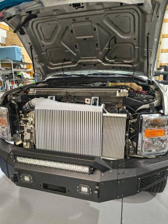 2010 Ford E 350 Super Duty XL Wagon Automatic — photo 4