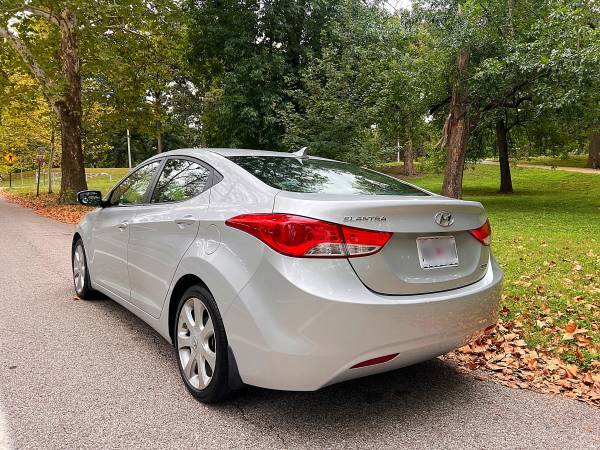2013 Hyundai Elantra SE 2dr Coupe Manual — photo 10