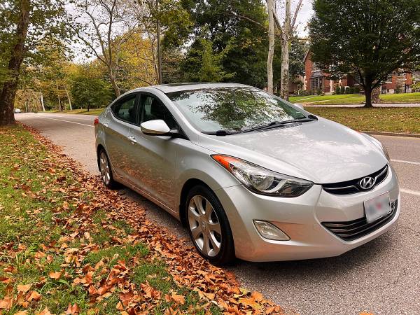 2013 Hyundai Elantra SE 2dr Coupe Manual — photo 3